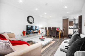 Luxury City Centre 3Bedroom 5Beds Apartment with Allocated Parking